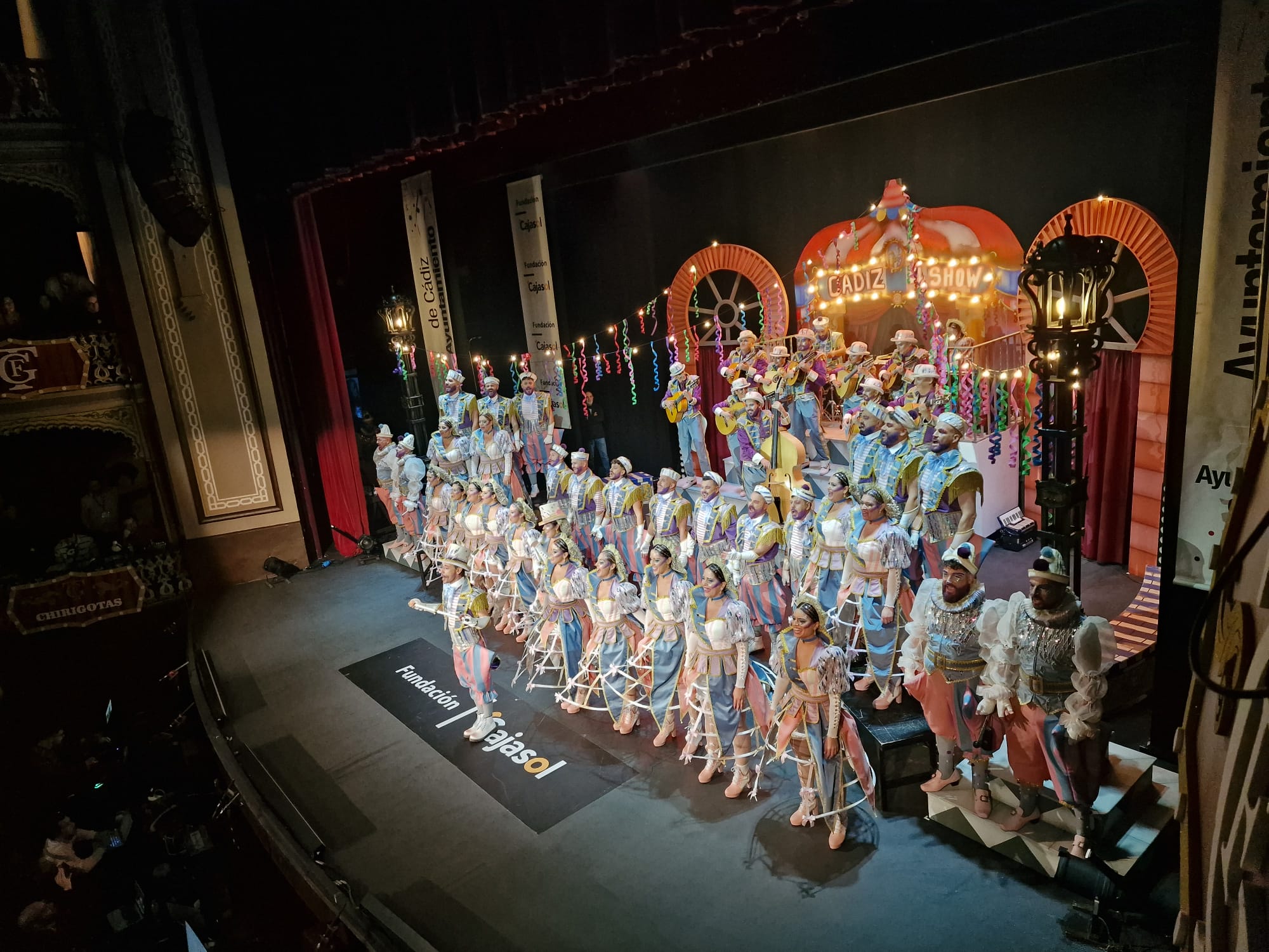 Escucha el coro 'Cádiz, el show' en las preliminares del COAC 2025 Escucha el coro 'Cádiz, el show' en las preliminares del COAC 2025