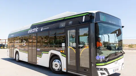 Un autobús del transporte público de Elche. Un autobús del transporte público de Elche.