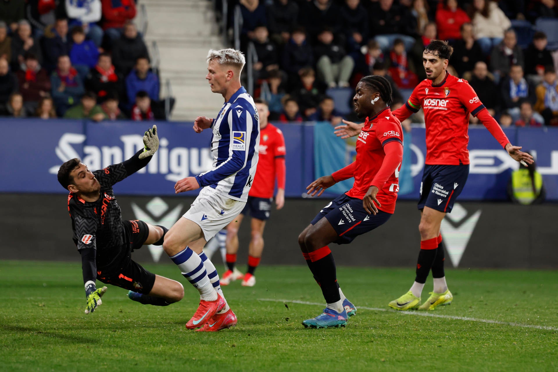 Osasuna pone fin a su racha de nueve jornadas sin ganar Osasuna pone fin a su racha de nueve jornadas sin ganar