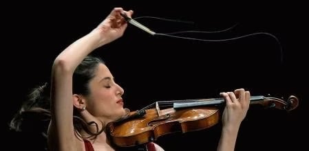 María Dueñas, la joven estrella mundial del violín María Dueñas, la joven estrella mundial del violín