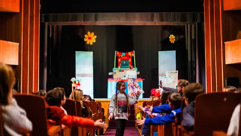 Una de las obras representadas dentro del programa 'Mi primera vez en el teatro' Una de las obras representadas dentro del programa 'Mi primera vez en el teatro'