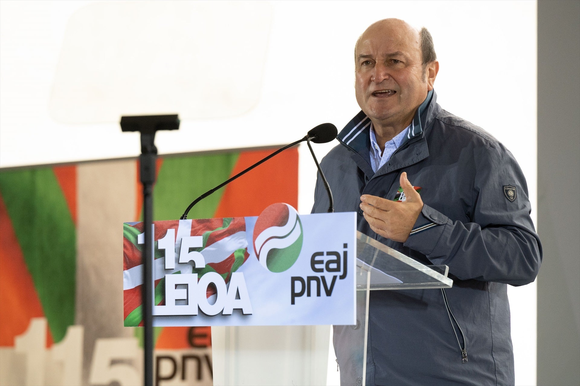 Tertulia: ¿Qué ha pasado en el PNV para la renuncia de Ortuzar? Tertulia: ¿Qué ha pasado en el PNV para la renuncia de Ortuzar?