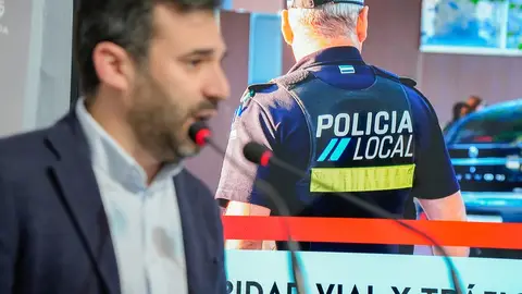 El delegado de policía local, Felipe González El delegado de policía local, Felipe González