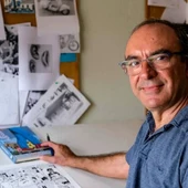 El callosino Carmelo Manresa vuelve a los años 80 para ofrecer un relato generacional con su cómic 'Pasotas' El callosino Carmelo Manresa vuelve a los años 80 para ofrecer un relato generacional con su cómic 'Pasotas'