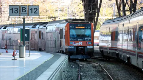 Un tren de Rodalies, en una imatge d'arxiu Un tren de Rodalies, en una imatge d'arxiu