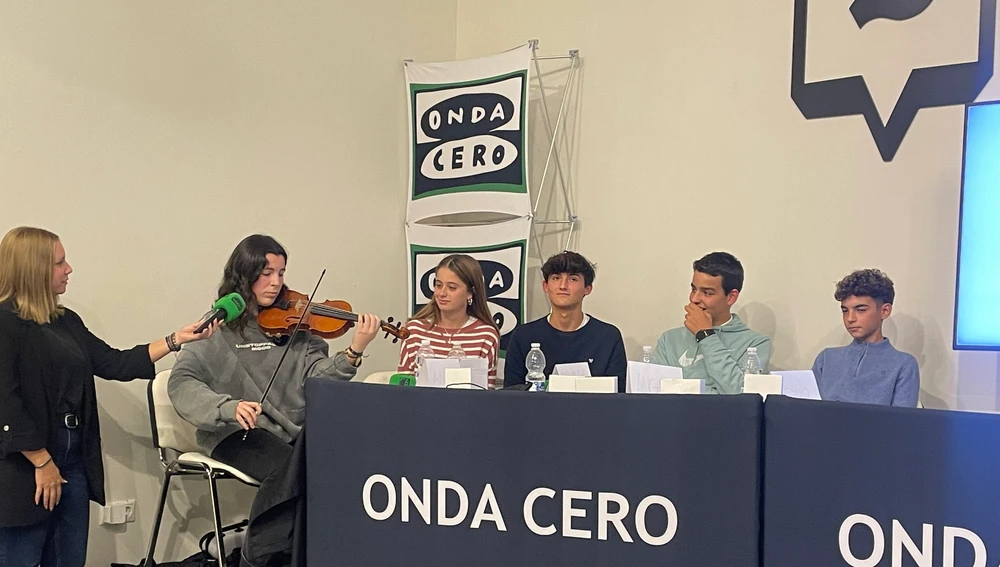 Taller de Radio - Colegio Maristas Taller de Radio - Colegio Maristas