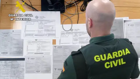 Detenidos dos jóvenes en Santander por falsificar recetas para adquirir opiáceos y benzodiacepinas Detenidos dos jóvenes en Santander por falsificar recetas para adquirir opiáceos y benzodiacepinas