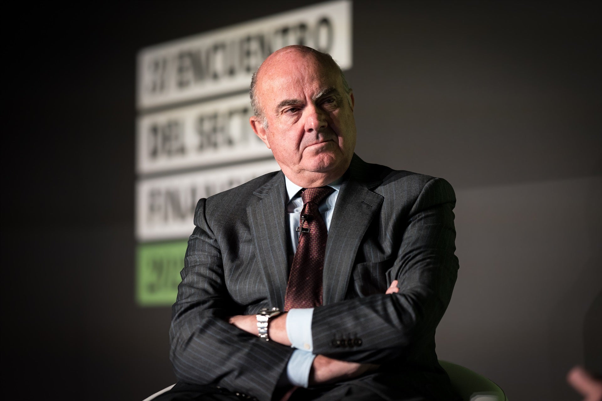 Luis de Guindos alerta: "Una subida de aranceles supondrá un shock de oferta sin precedentes" Luis de Guindos alerta: "Una subida de aranceles supondrá un shock de oferta sin precedentes"