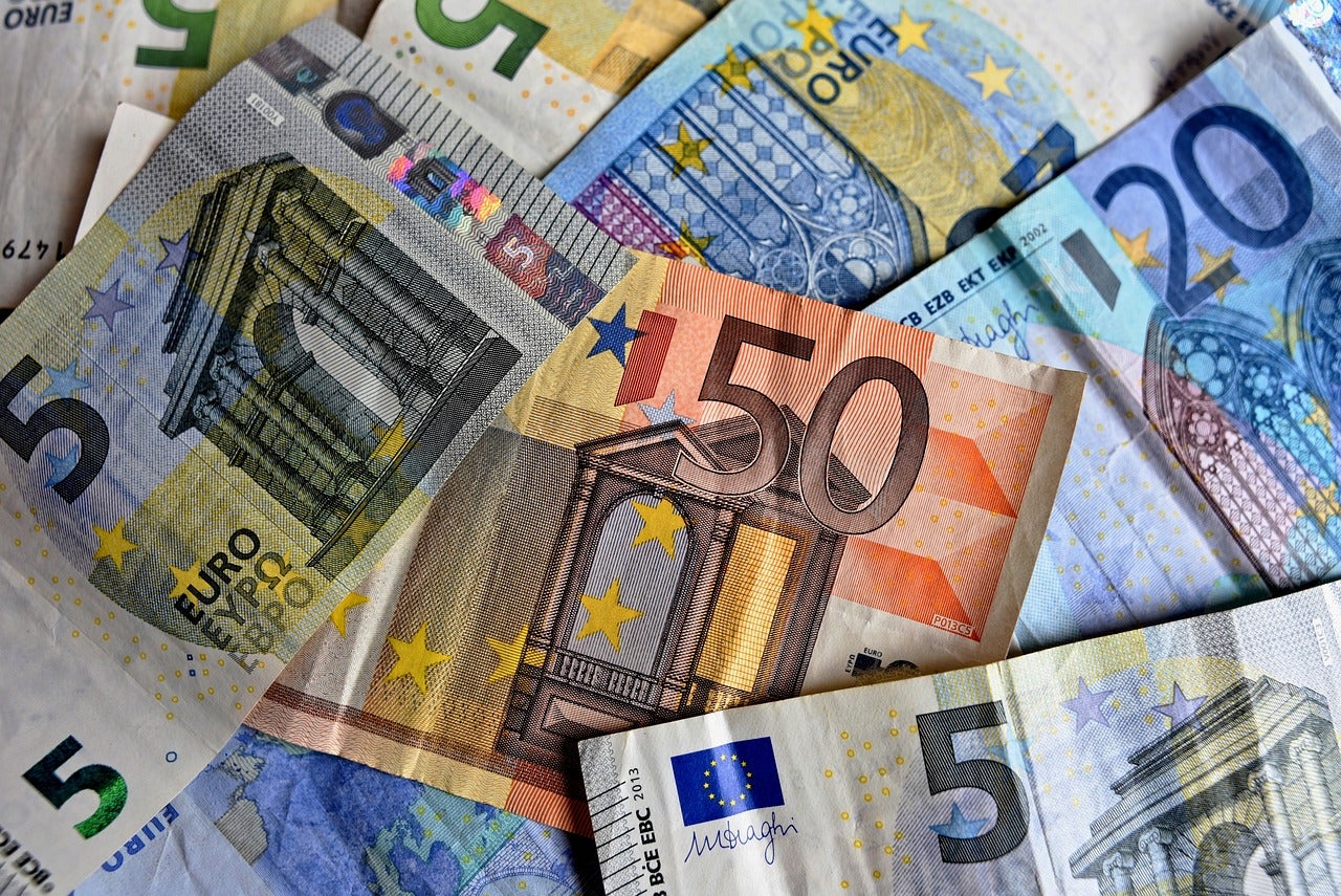 ¿Si sube el salario mínimo suben todos los salarios? Así afecta el aumento del SMI a cada trabajador ¿Si sube el salario mínimo suben todos los salarios? Así afecta el aumento del SMI a cada trabajador