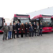 Presentan nuevos autobuses eléctricos. 