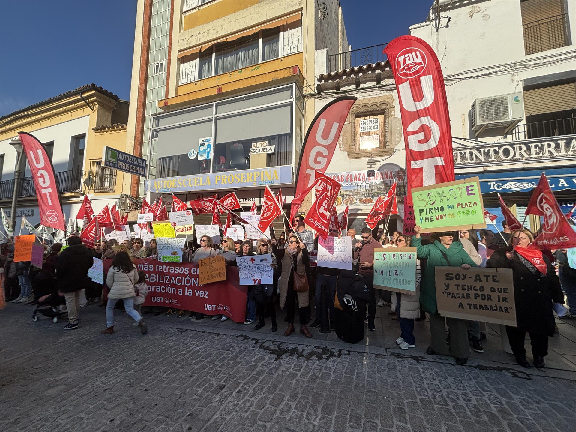 Sindicatos piden celeridad a la Junta de Extremadura para resolver el proceso de estabilización en la Administración Sindicatos piden celeridad a la Junta de Extremadura para resolver el proceso de estabilización en la Administración