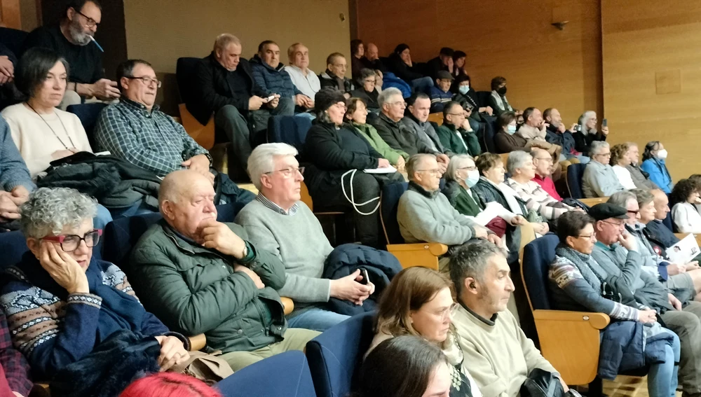 La Plataforma no da margen de confianza a Saavedra tras una década de gestión a peor. La Plataforma no da margen de confianza a Saavedra tras una década de gestión a peor.