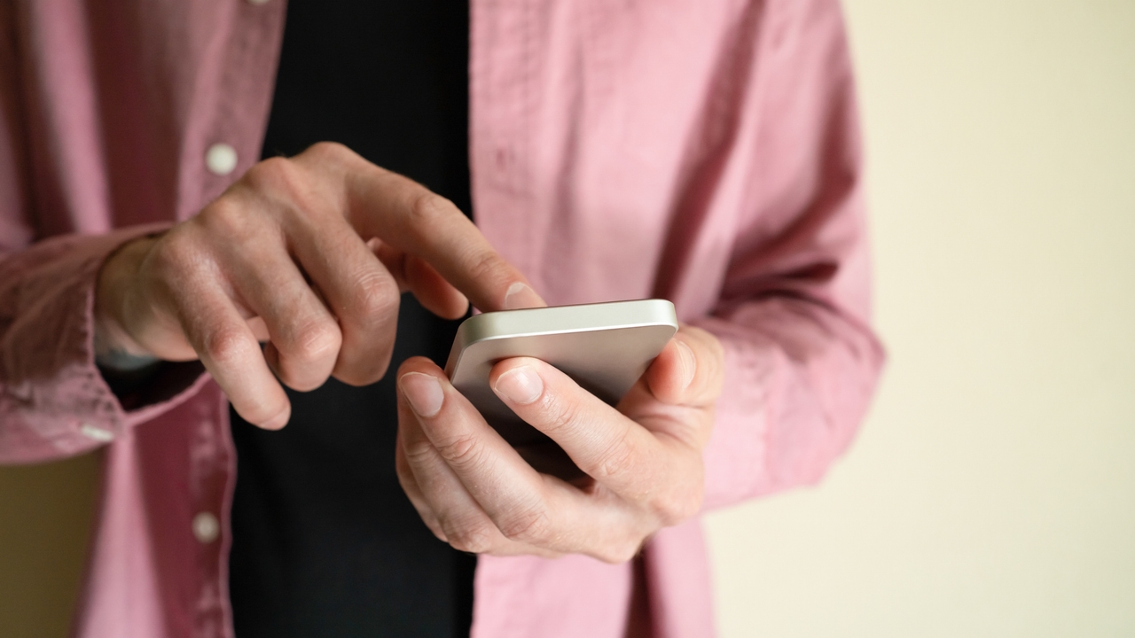 La era digital: ¿cómo afecta a los jóvenes y cómo podemos protegerlos?