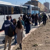 La Conselleria de Infraestructuras valora modificar el estacionamiento del transbordo en autobús del TRAM en Benidorm para mejorar el servicio La Conselleria de Infraestructuras valora modificar el estacionamiento del transbordo en autobús del TRAM en Benidorm para mejorar el servicio