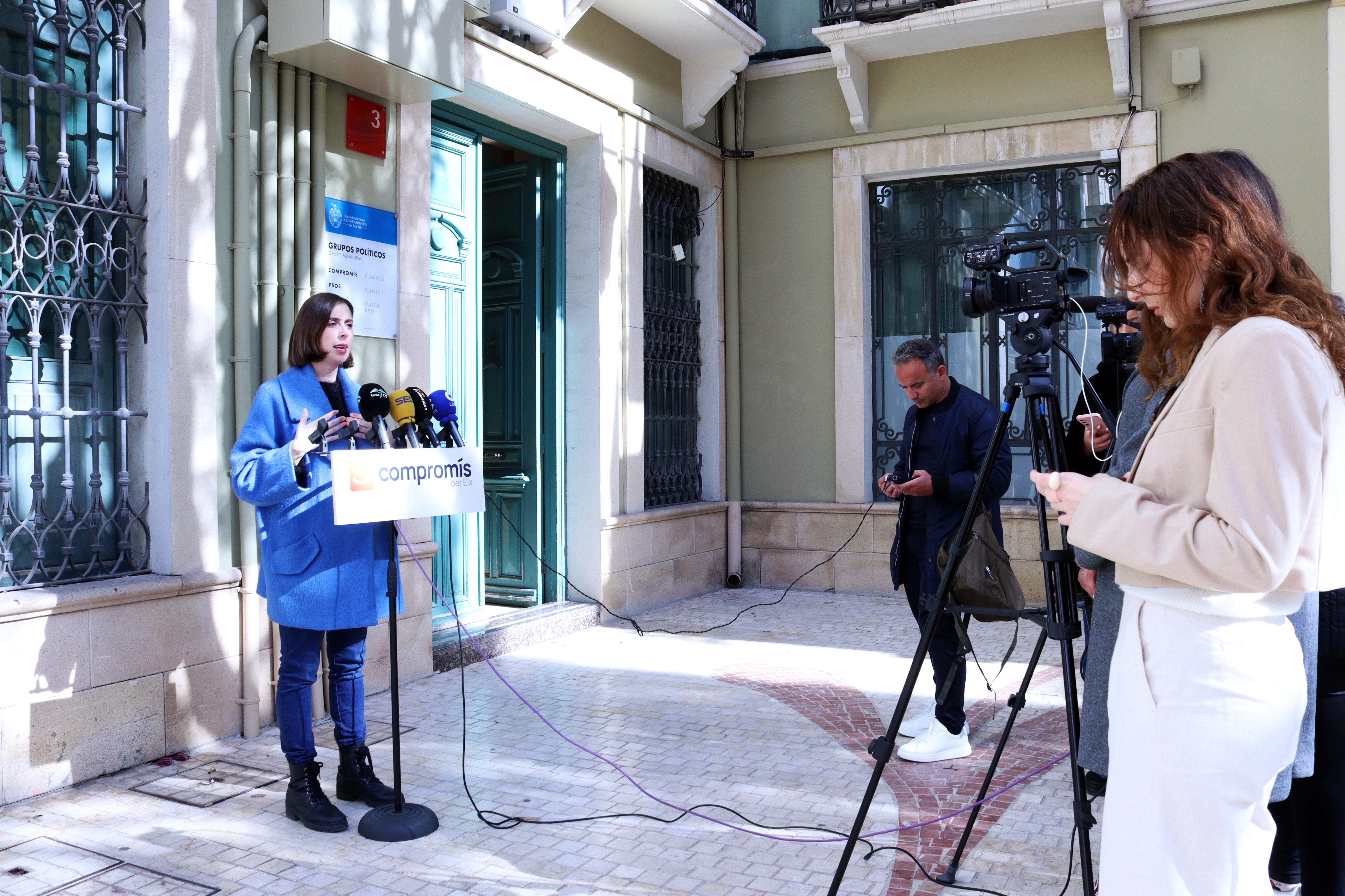 Compromís per Elx pide a la Corporación un apoyo expreso a la reducción de la jornada laboral con el mismo salario Compromís per Elx pide a la Corporación un apoyo expreso a la reducción de la jornada laboral con el mismo salario