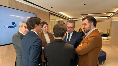 Visita a las nuevas instalaciones de SUMA en el barrio de Carrús de Elche. Visita a las nuevas instalaciones de SUMA en el barrio de Carrús de Elche.