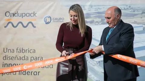 CL Grupo Industrial inaugura su nueva planta de cartonaje en Navalmoral de la Mata tras una inversión de 49 millones CL Grupo Industrial inaugura su nueva planta de cartonaje en Navalmoral de la Mata tras una inversión de 49 millones