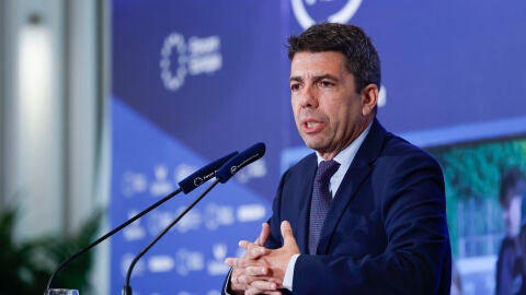 El presidente de la Generalitat Valenciana, Carlos Maz&oacute;n, protagoniza un desayuno informativo de F&oacute;rum Europa celebrado en Madrid, este lunes