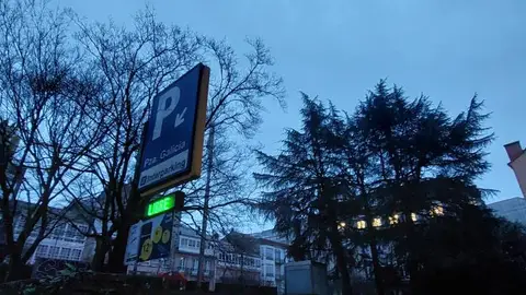 El gobierno de Santiago inicia el proceso para determinar el modelo de gestión de los aparcamientos de Praza de Galicia y Praza de Vigo El gobierno de Santiago inicia el proceso para determinar el modelo de gestión de los aparcamientos de Praza de Galicia y Praza de Vigo
