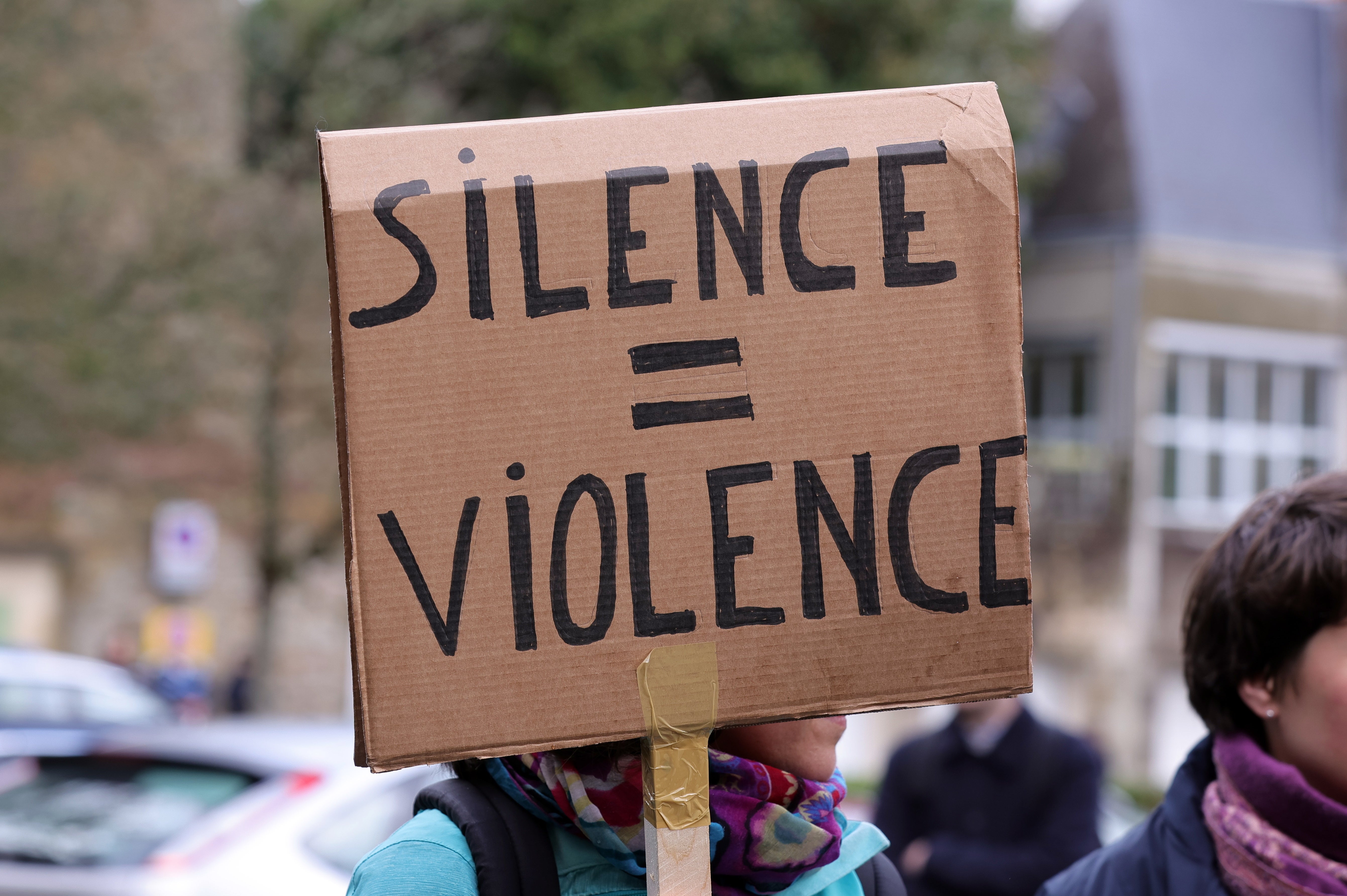 Empieza el mayor juicio de pederastia en Francia contra un excirujano acusado de violar a 299 menores Empieza el mayor juicio de pederastia en Francia contra un excirujano acusado de violar a 299 menores