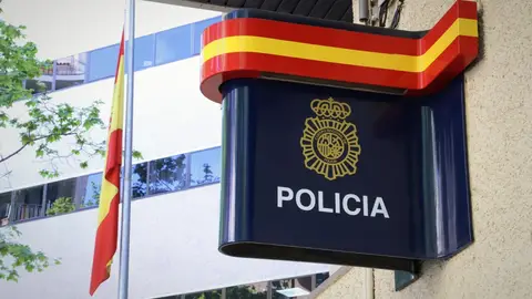 Detenido un hombre por violar a una compañera de clase de su hija Detenido un hombre por violar a una compañera de clase de su hija