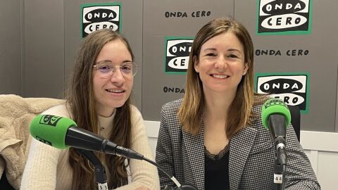 Marisa Mingot, edil de Educaci&oacute;n de la Vila Joiosa, y Gloria Herreras, Jefa de Estudios de l'Escola de M&uacute;sica de l'Ateneu Musical. 