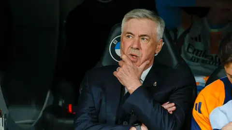 Ancelotti: "Modric tiene que seguir hasta que él quiera" Ancelotti: "Modric tiene que seguir hasta que él quiera"