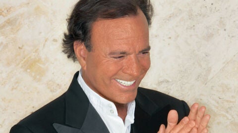 Foto de archivo del cantante espa&ntilde;ol Julio Iglesias 