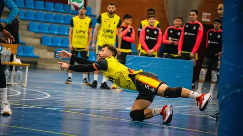 UPV Léleman Conqueridor mantiene la tercera plaza de la Superliga UPV Léleman Conqueridor mantiene la tercera plaza de la Superliga