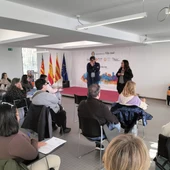 La concejala de Economía, Ana Torres, ha inaugurado el nuevo taller de Empleo. La concejala de Economía, Ana Torres, ha inaugurado el nuevo taller de Empleo.