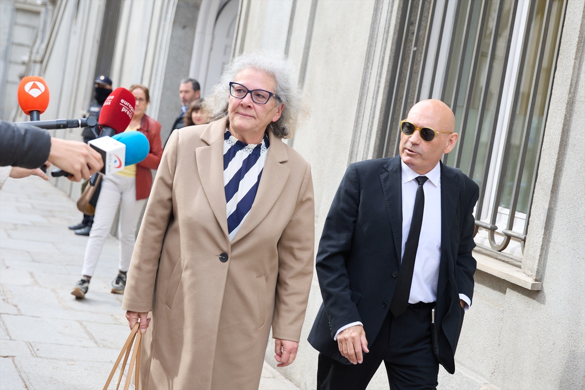 "Sí, la esperan en la segunda planta": la tajante declaración de la empresaria que asegura que entregó 90.000 euros en Ferraz "Sí, la esperan en la segunda planta": la tajante declaración de la empresaria que asegura que entregó 90.000 euros en Ferraz