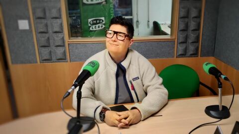 Susana Barros, destacada sumiller gallega, en los estudios de Onda Cero