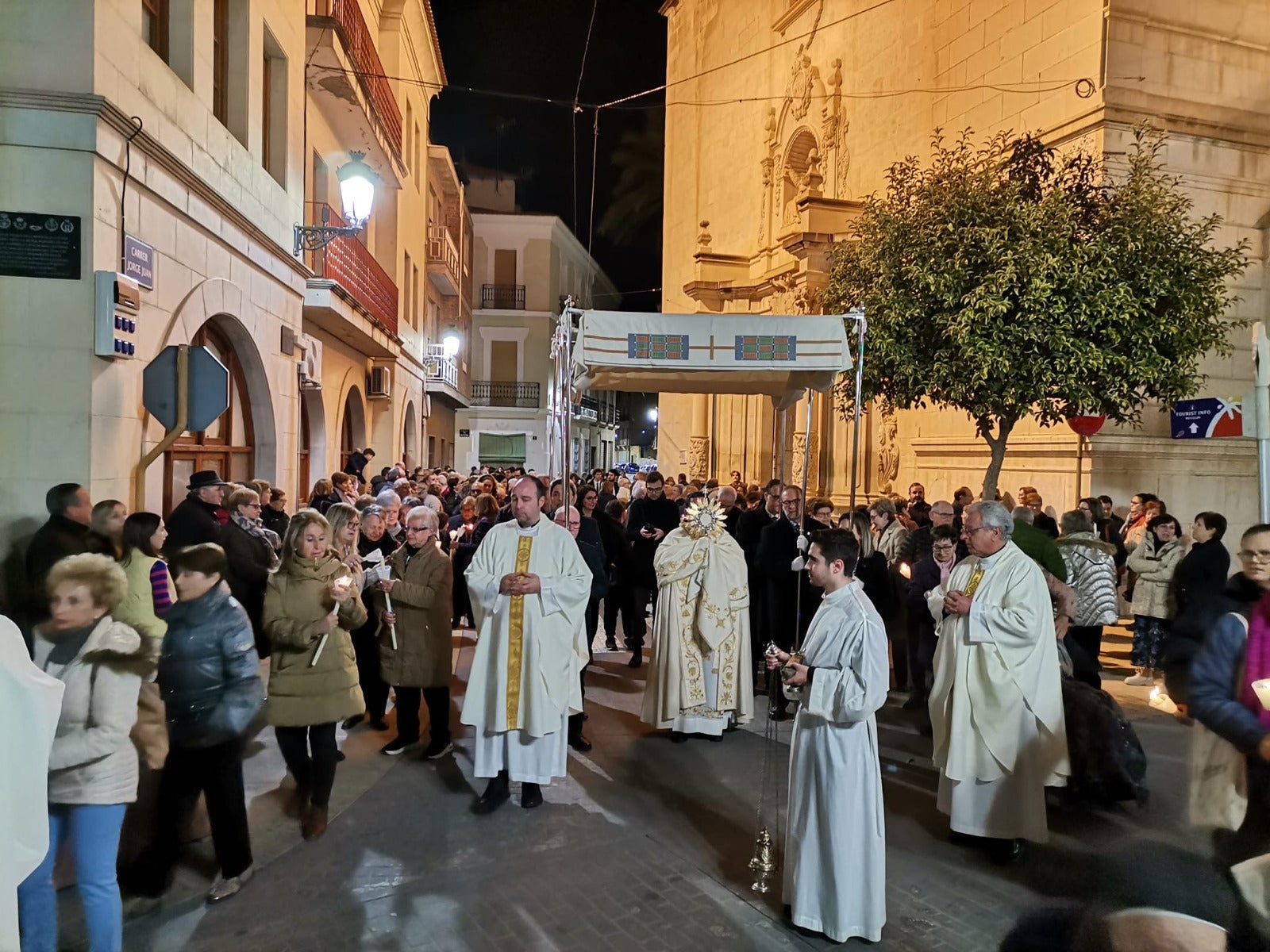 ‘La Procesión de las 40 horas’, tradición única en Novelda que se celebra el Martes de Carnaval ‘La Procesión de las 40 horas’, tradición única en Novelda que se celebra el Martes de Carnaval