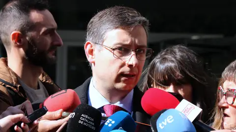 L’advocat José María Fernández, d'Abogados Cristianos, que representa el pare de la noia L’advocat José María Fernández, d'Abogados Cristianos, que representa el pare de la noia