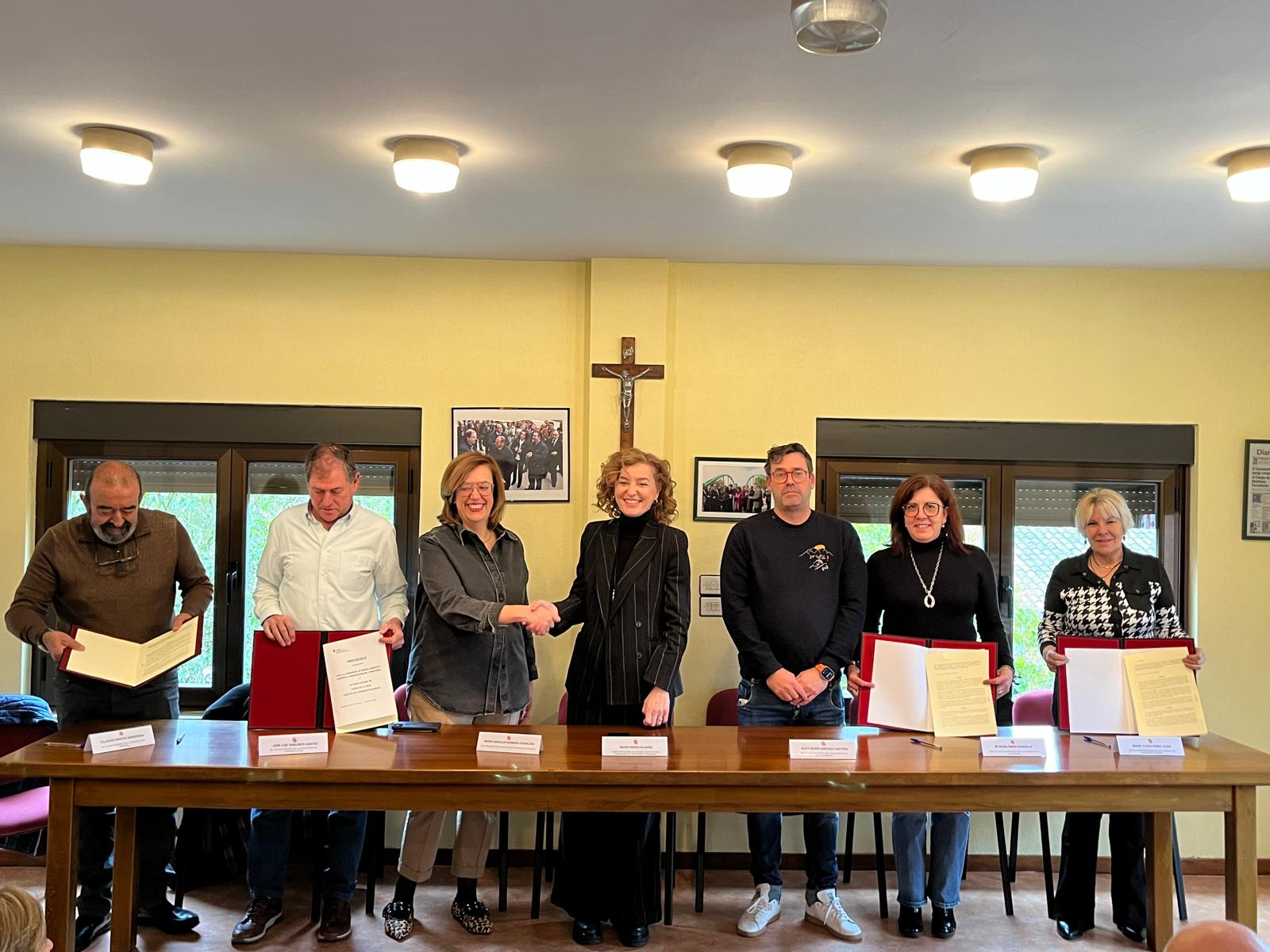 La Junta incrementará el parque público en más de 97 viviendas en Palencia con 6,3 millones de inversión a través del programa Rehabitare La Junta incrementará el parque público en más de 97 viviendas en Palencia con 6,3 millones de inversión a través del programa Rehabitare