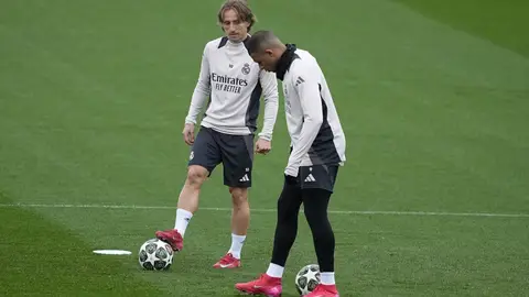 Los jugadores del Real Madrid y Atlético que se pierden la vuelta si ven amarilla Los jugadores del Real Madrid y Atlético que se pierden la vuelta si ven amarilla