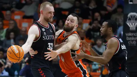 89-70. El rebote sostiene y lanza al Valencia para acabar con el Bilbao 89-70. El rebote sostiene y lanza al Valencia para acabar con el Bilbao