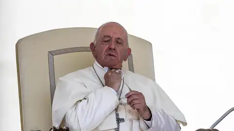En una imagen de archivo, el papa Francisco preside la audiencia general en la plaza de San Pedro en el Vaticano. En una imagen de archivo, el papa Francisco preside la audiencia general en la plaza de San Pedro en el Vaticano.