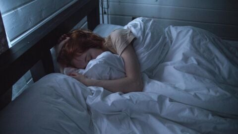 Mujer durmiendo