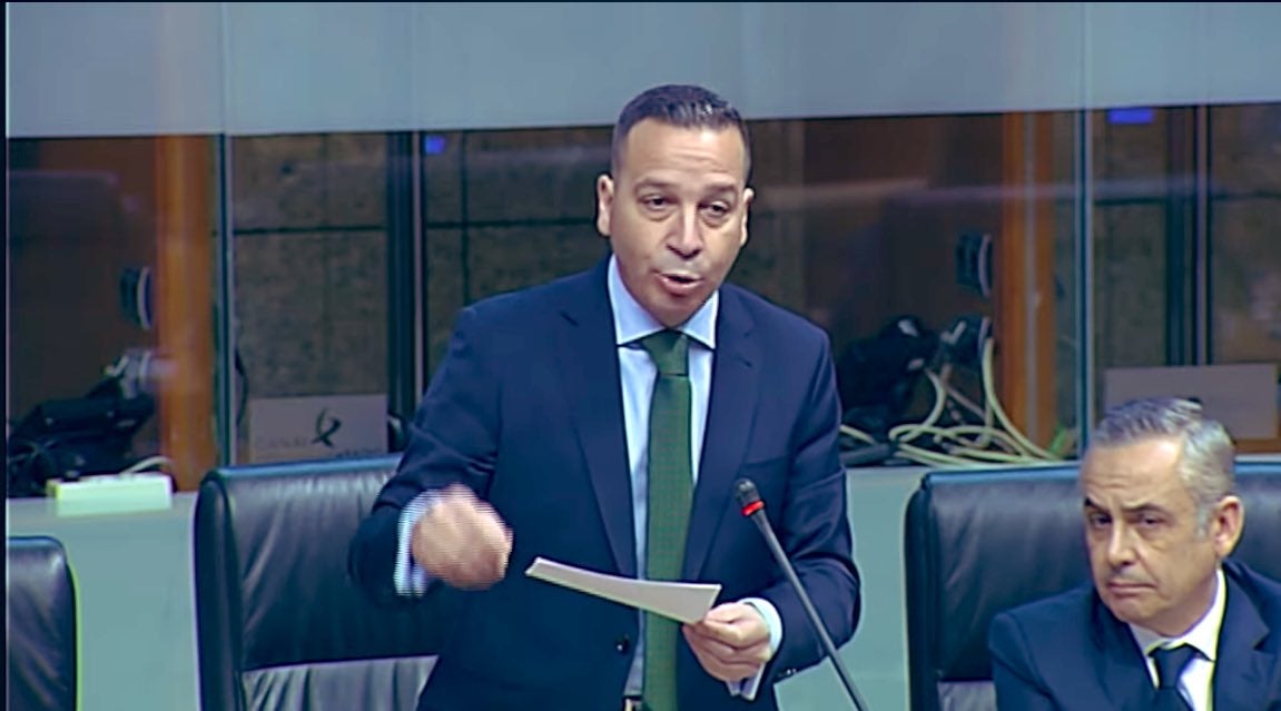 El Grupo Popular intenta "limar asperezas" con Vox y estos se circunscriben al acuerdo alcanzado para la tramitación del Decreto El Grupo Popular intenta "limar asperezas" con Vox y estos se circunscriben al acuerdo alcanzado para la tramitación del Decreto