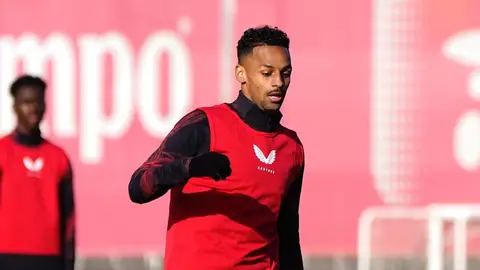 Sow y el derbi: "Tengo 4 tarjetas pero si tengo que hacer una falta, la haré" Sow y el derbi: "Tengo 4 tarjetas pero si tengo que hacer una falta, la haré"