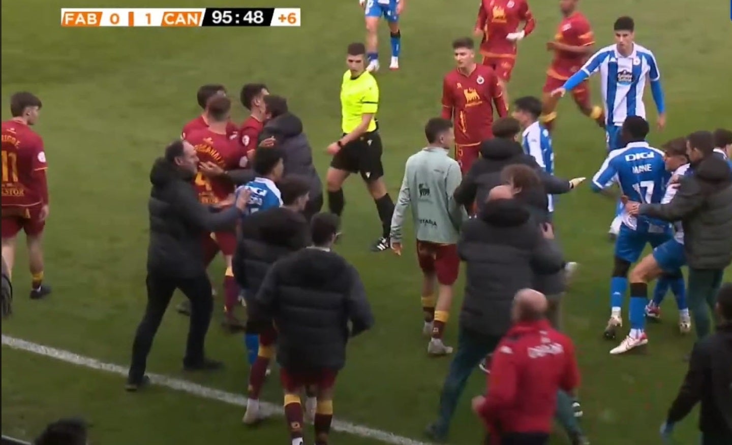 Mane denunció ante la Guardia Civil haber recibido insultos racistas en el Fabril-Rayo Cantabria Mane denunció ante la Guardia Civil haber recibido insultos racistas en el Fabril-Rayo Cantabria