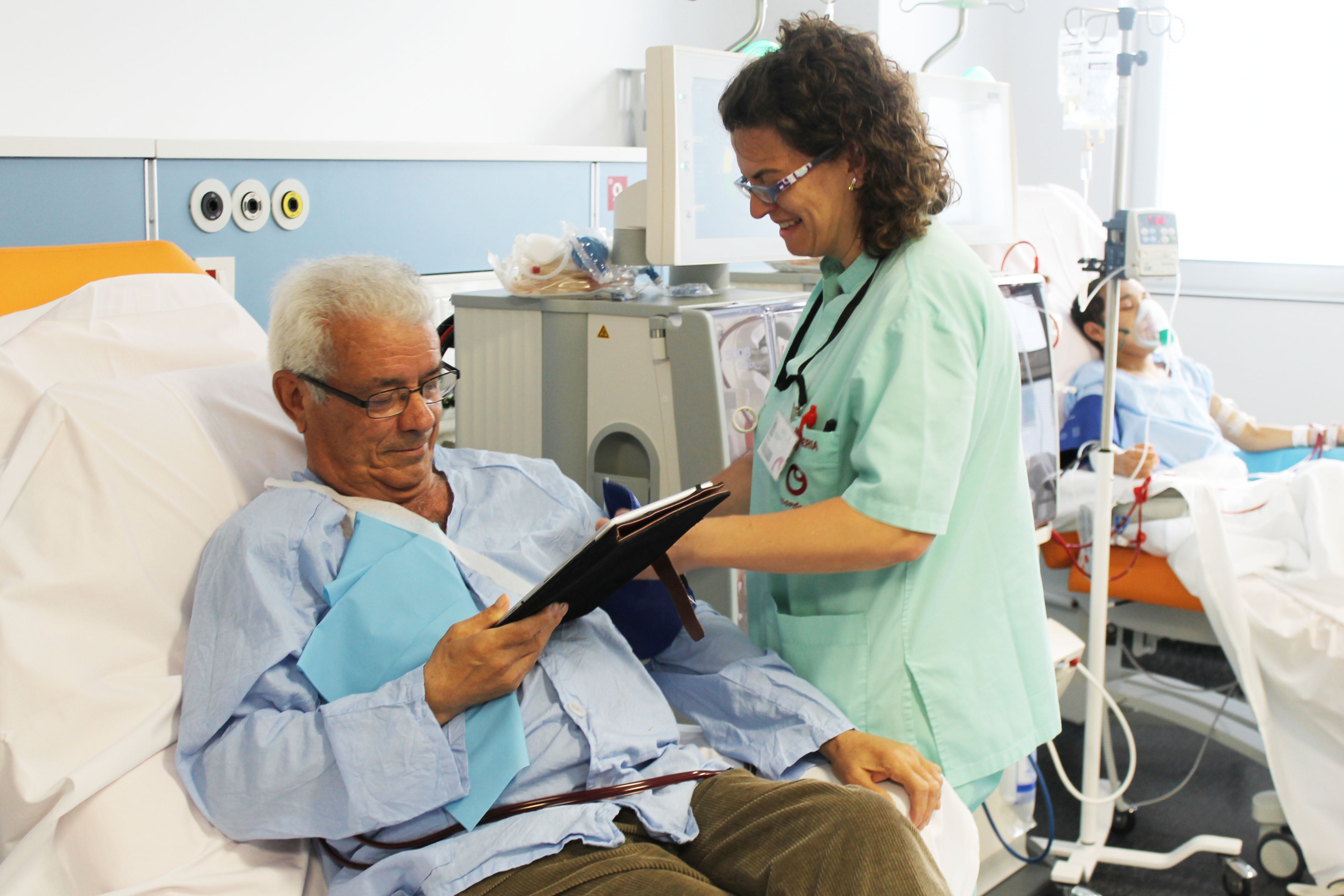 El Hospital Universitario del Vinalopó de Elche atiende a 2.300 pacientes con patologías renales El Hospital Universitario del Vinalopó de Elche atiende a 2.300 pacientes con patologías renales