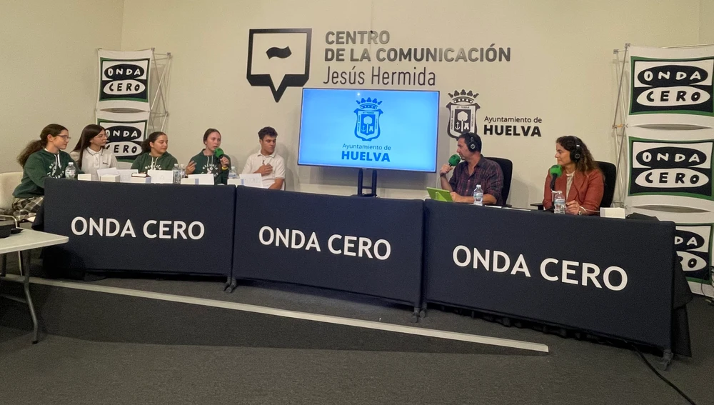 Taller de Radio - Colegio Santa Teresa de Jesús Taller de Radio - Colegio Santa Teresa de Jesús