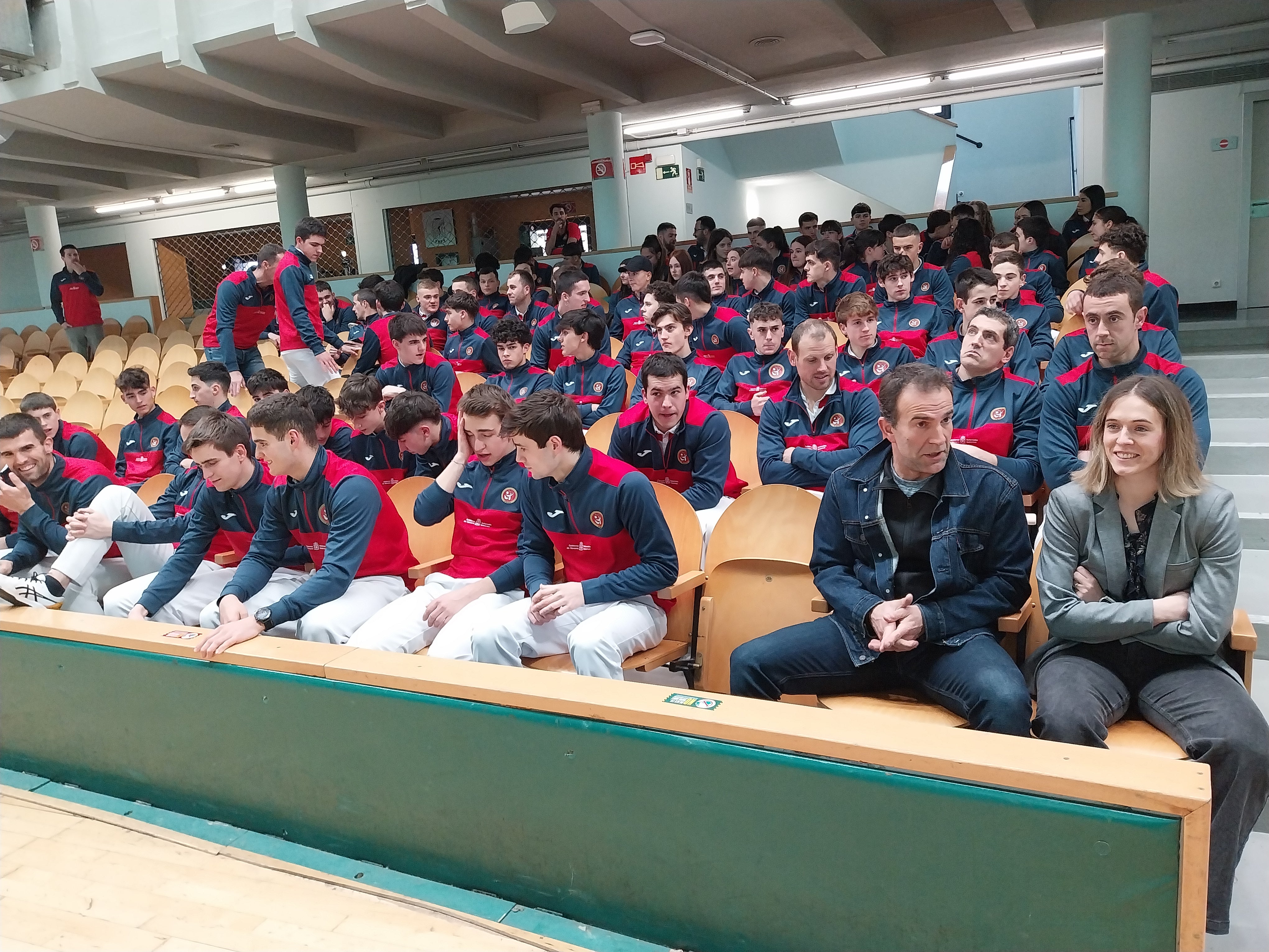 Reunión clave en la pelota: Navarra pide no ser moneda de cambio Reunión clave en la pelota: Navarra pide no ser moneda de cambio