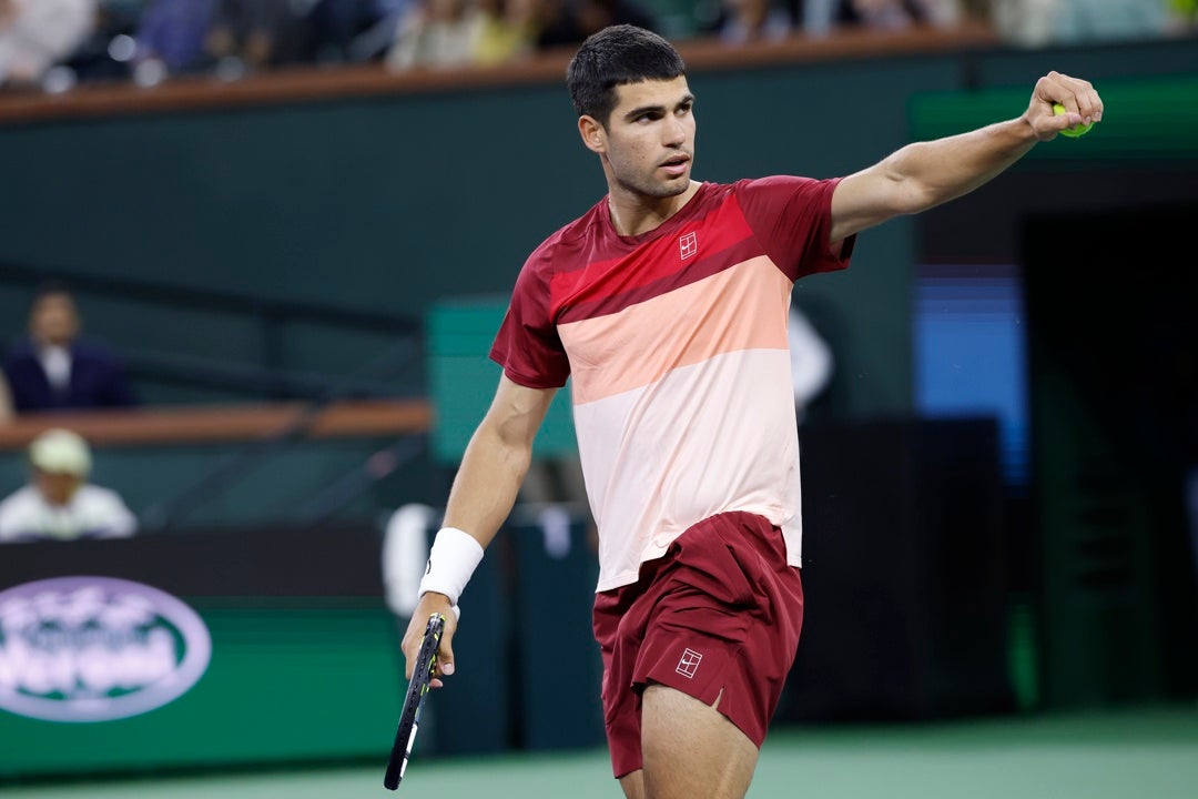 Alcaraz arrasa a Dimitrov y se medirá en cuartos a Cerúndolo Alcaraz arrasa a Dimitrov y se medirá en cuartos a Cerúndolo