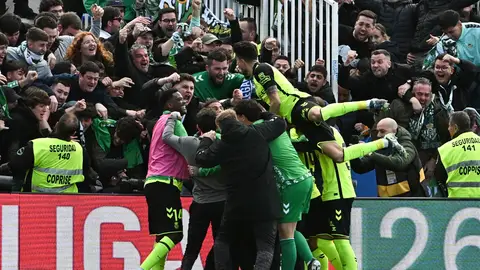 Los jugadores del Betis celebran el 2-3 en Leganés. Los jugadores del Betis celebran el 2-3 en Leganés.