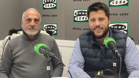 Tom&aacute;s Domenech, Presidente de la Junta de Cofrad&iacute;as de Semana Santa, y Jaime Santamar&iacute;a, edil de Fiestas de la Vila Joiosa.