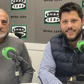 Tomás Domenech, Presidente de la Junta de Cofradías de Semana Santa, y Jaime Santamaría, edil de Fiestas de la Vila Joiosa. Tomás Domenech, Presidente de la Junta de Cofradías de Semana Santa, y Jaime Santamaría, edil de Fiestas de la Vila Joiosa.