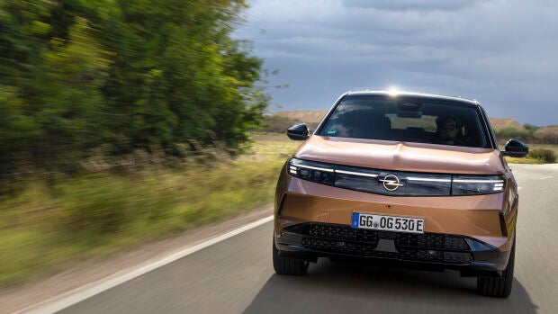 Comauto Sport presenta el nuevo Opel Grandland: elegancia y tecnología al Máximo